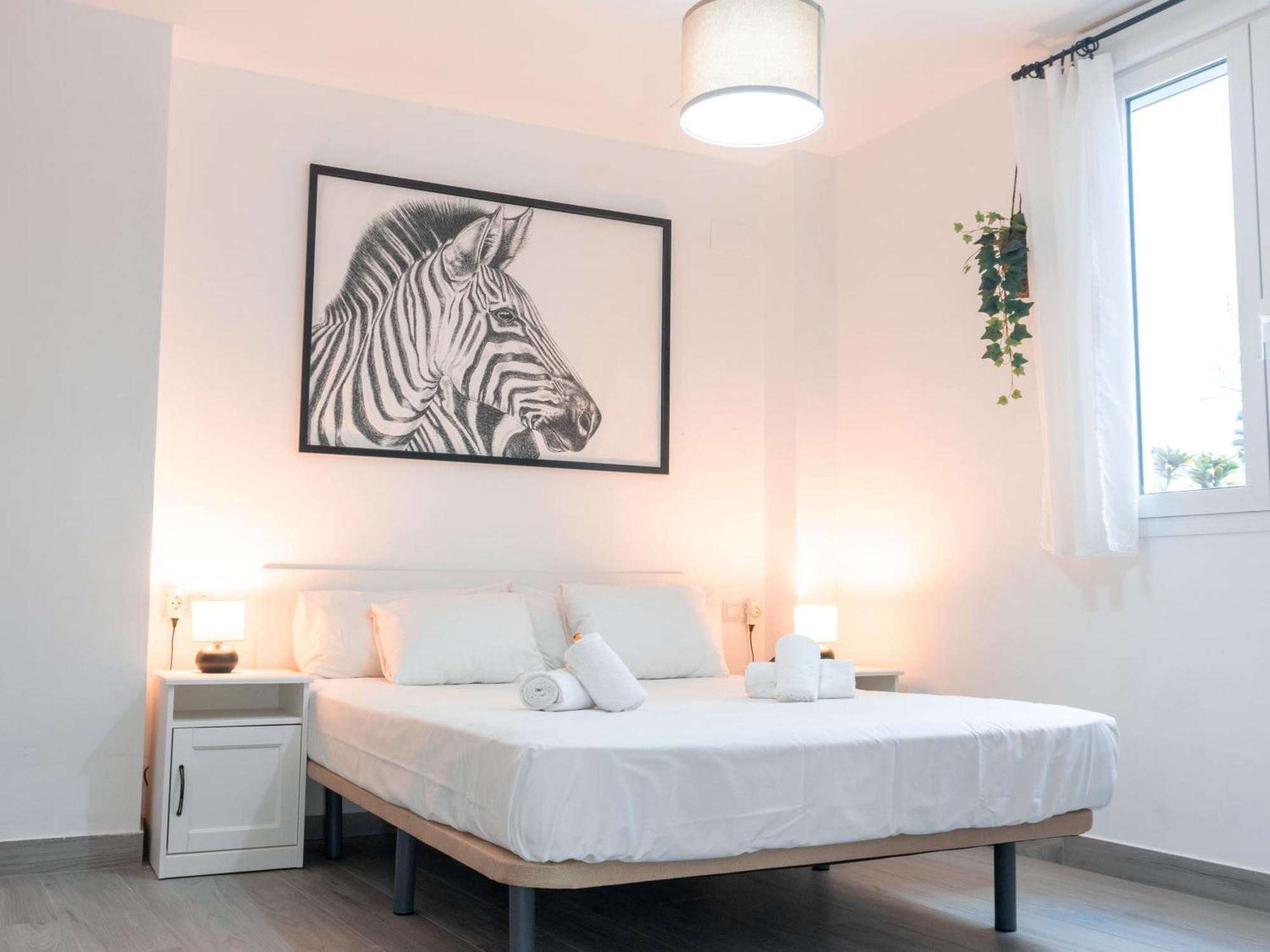Old Town 1 Bedroom, 1 Bathroom, Wifi Sevilha